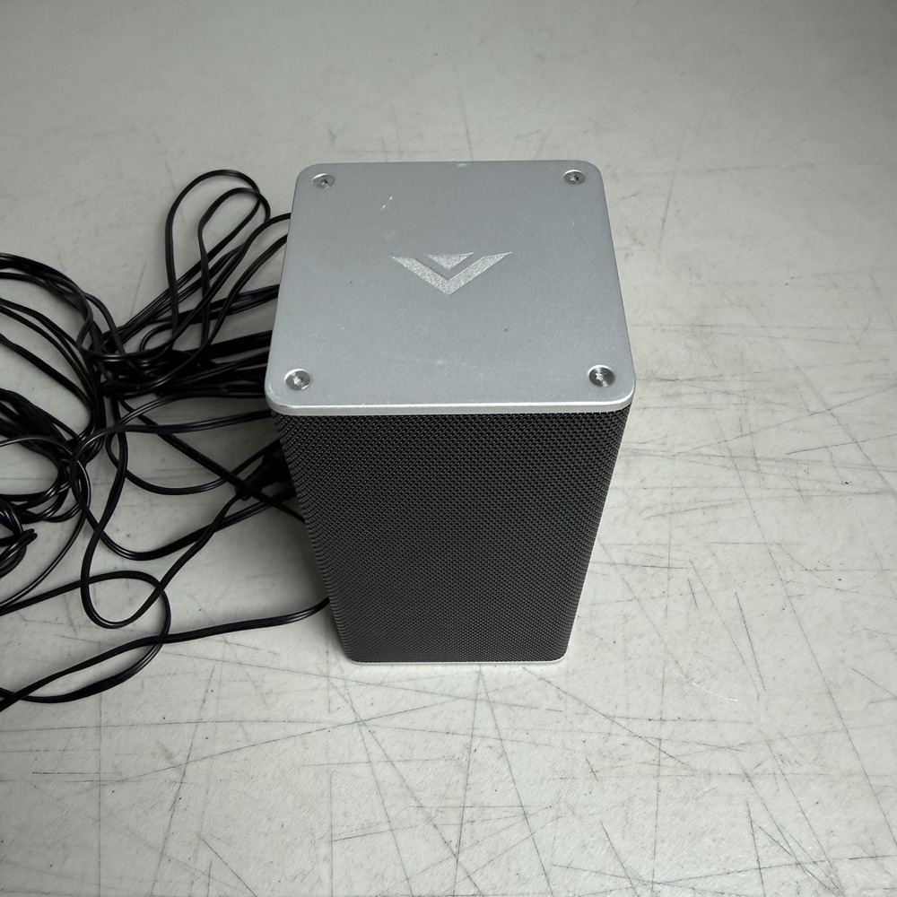 VIZIO Wired Satellite Speakers Black Silver Rectangular with Speaker Wire - Picture 3 of 9